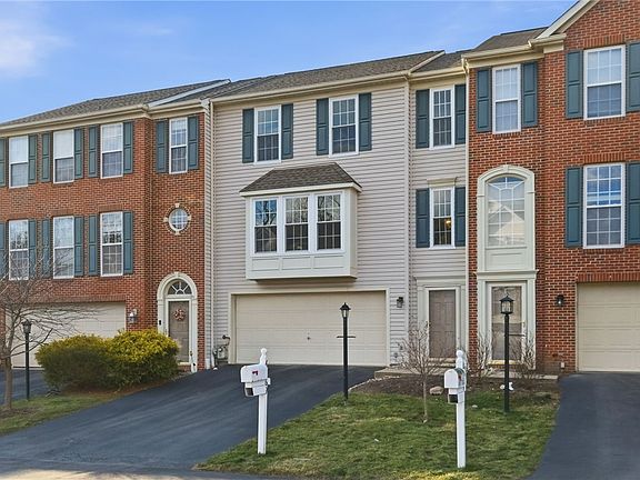 3rd image of 6369 Oyster Bay Ct