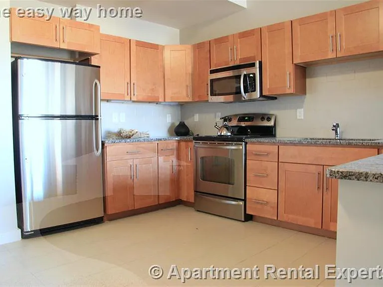 720 Massachusetts Ave #4 — Photo 2