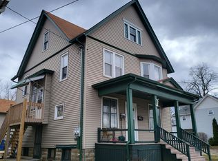 803 1/2 S 3rd St, Watertown, WI 53094