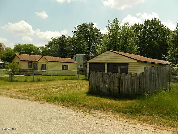 5th image of 3737 Fitzhugh Ave NE