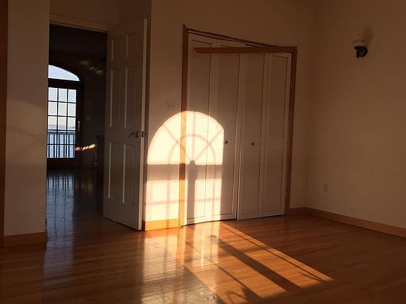 4th image of 179 Huckins Ave
