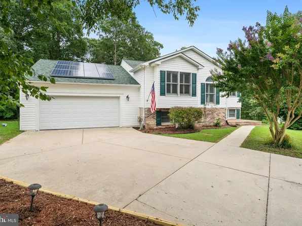 20796 Red Rose Ct, Lexington Park, MD 20653