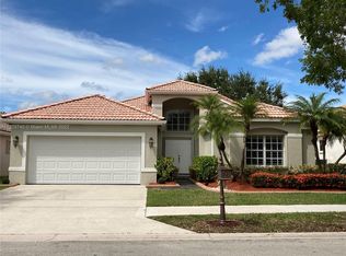 460 Cameron Dr, Fort Lauderdale, FL 33326