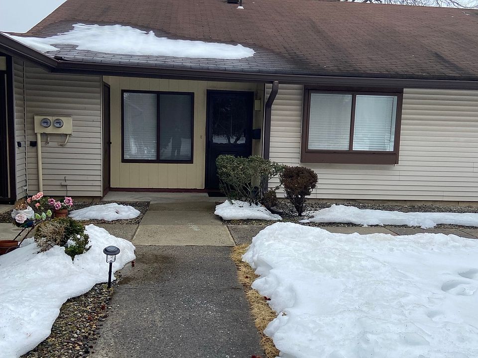 1st image of 180C Amberly Dr #180C