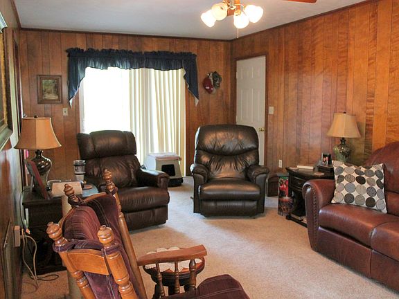 5th image of 204 Northwood Dr