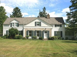 36055 Jackson Rd, Moreland Hills, OH 44022