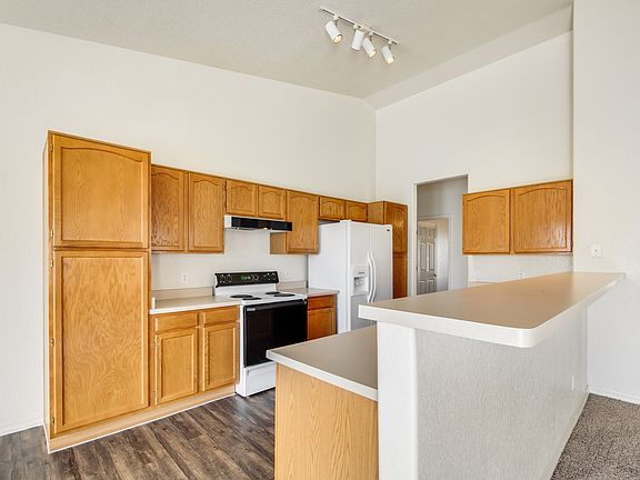 4th image of 7919 W Rose Ln