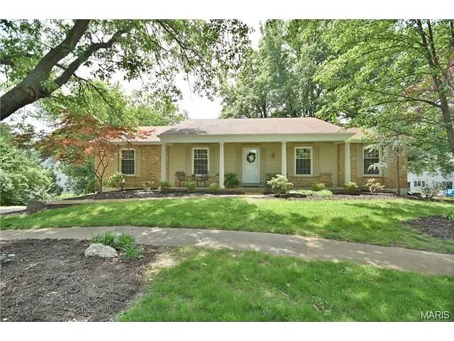 15580 Clover Ridge Dr photo 1