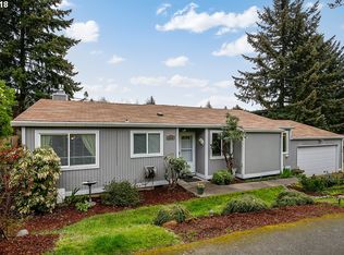 9434 NE Hancock Dr, Portland, OR