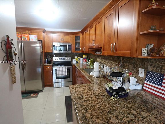 4th image of 6940 NW Miami Gardens Dr #1-430
