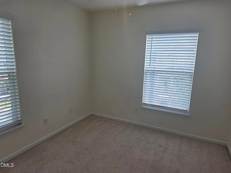 124 Braeside Ct — Photo 19