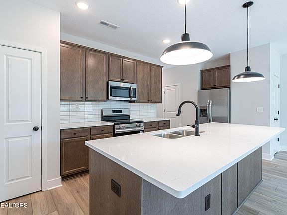 3rd image of 8954 Keenberg Ln