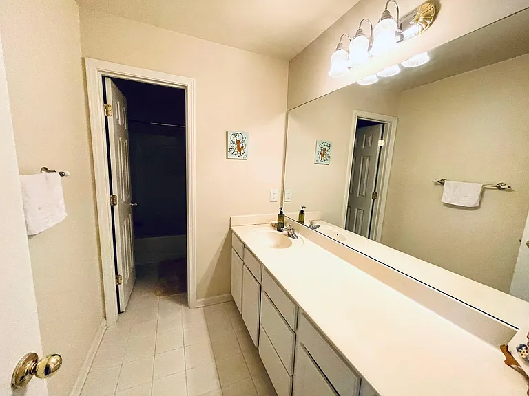 10757 Camarilla Ct — Photo 12
