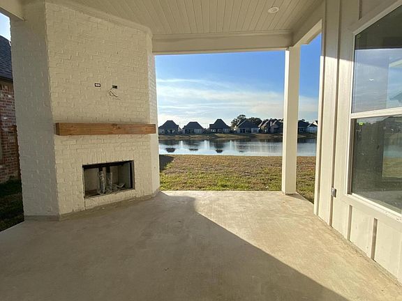 5th image of 219 Santander Dr