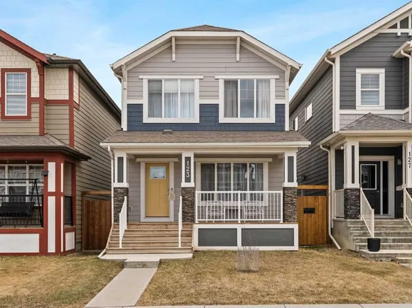123 W Magnolia Sq SE, Calgary, AB T3M 2W5