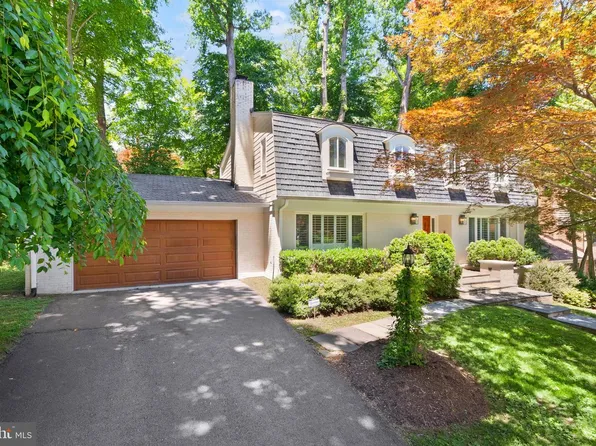 4136 Round Hill Rd, Arlington, VA 22207