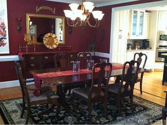 4th image of 6216 Phyliss Ln