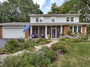 291 Robins Run, Burlington, WI 53105