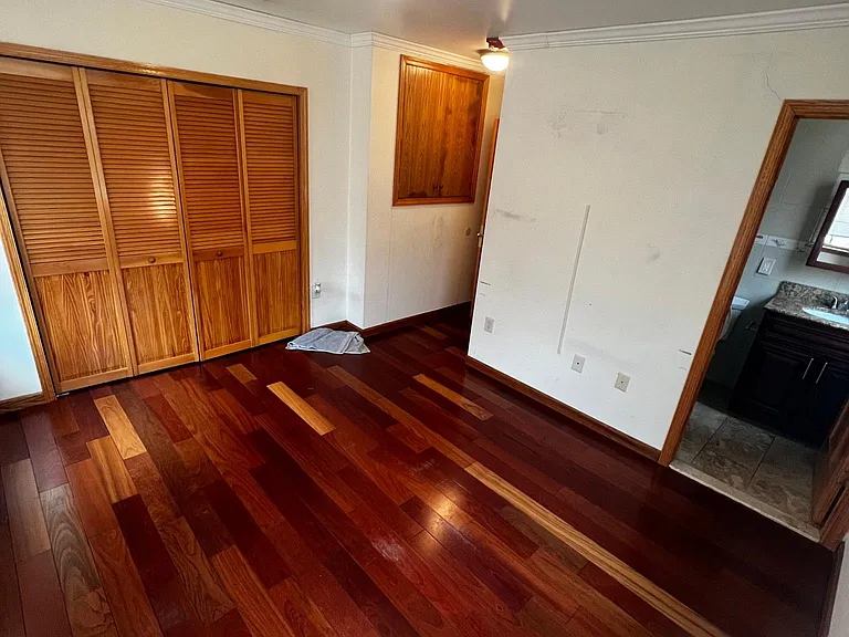 556 N 11th St #2 — Photo 2