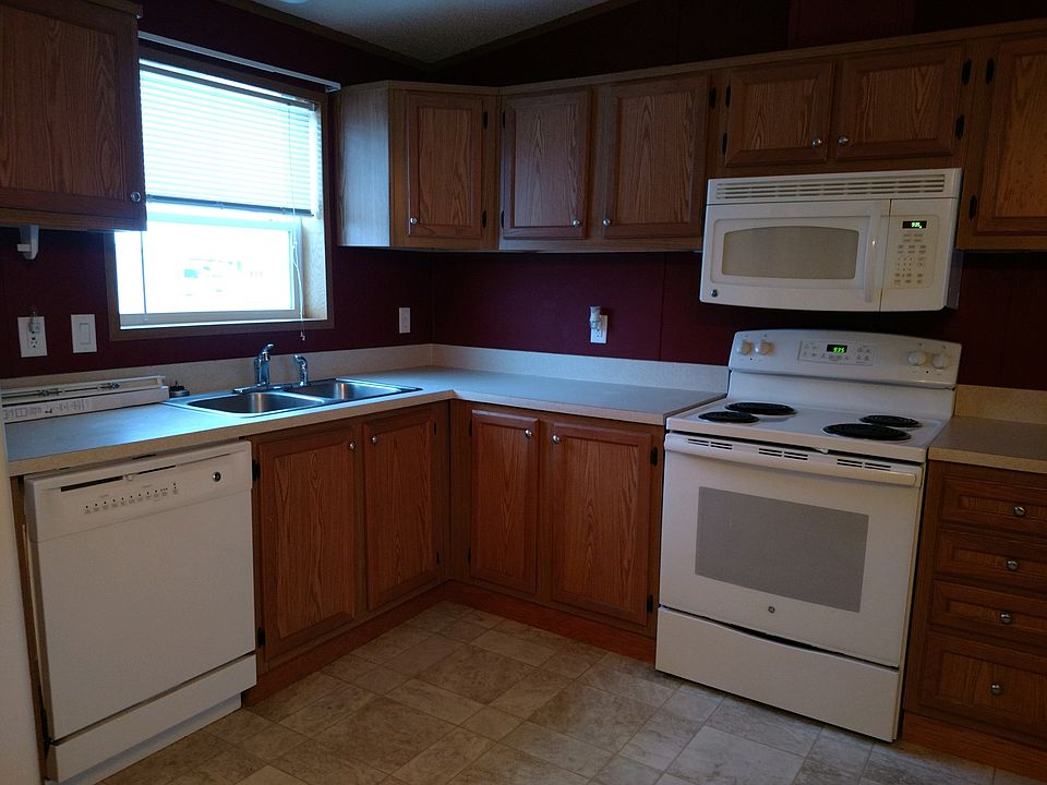 2nd image of 802 Dogwood Dr