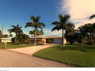 5237 Stratford Ct, Cape Coral, FL 33904