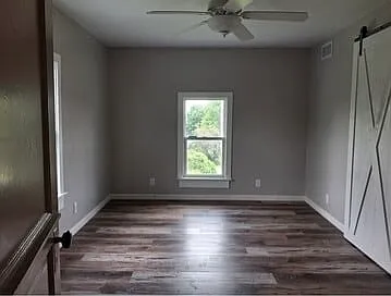 3 bed, 1959 sqft, $1,800 — Photo 2