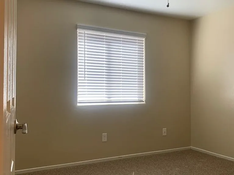 2600 New Stine Rd — Photo 12