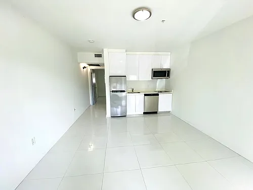 801 15th St #102 Photo 1
