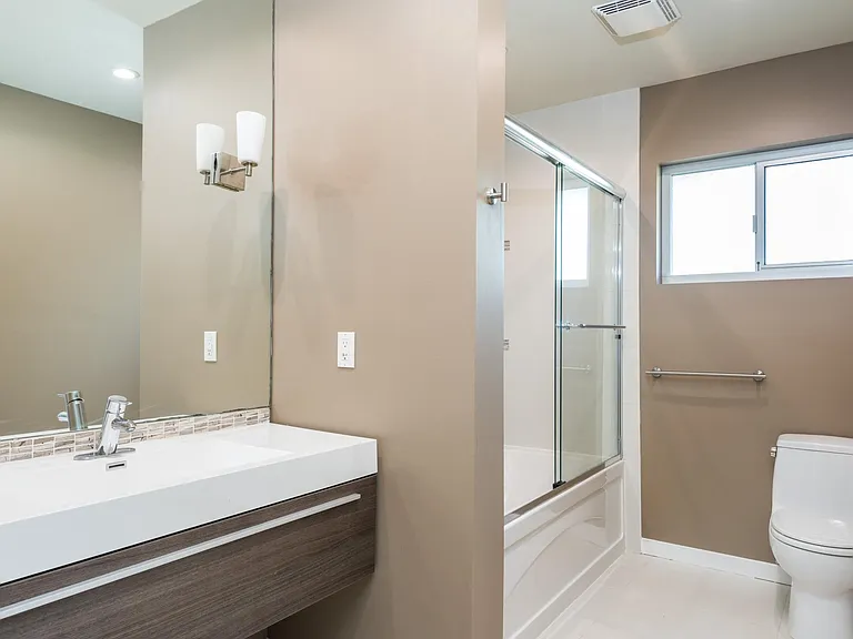 851 Seale Ave — Photo 8