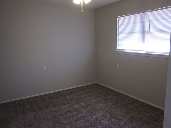 4th image of 2407 13th Ave #20