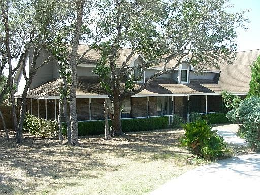 2nd image of 905 OAK BEND Dr.