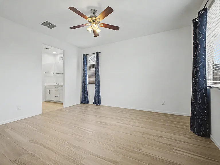 12431 W State Ave — Photo 9