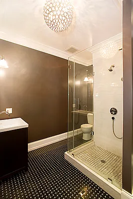Sold by Vandenberg | media 2
