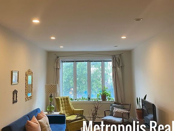 2nd image of 33-06 Ditmars Blvd #2