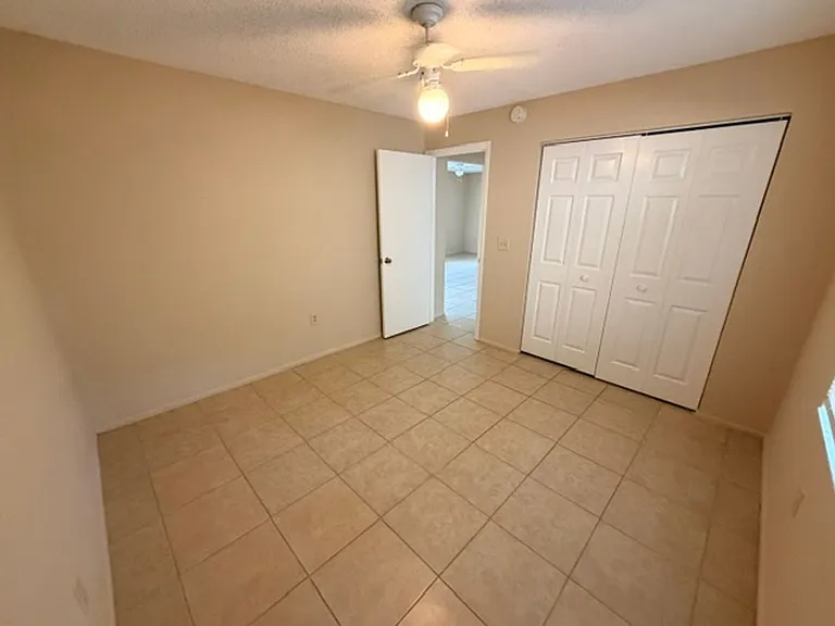 4445 Worcester Rd — Photo 10