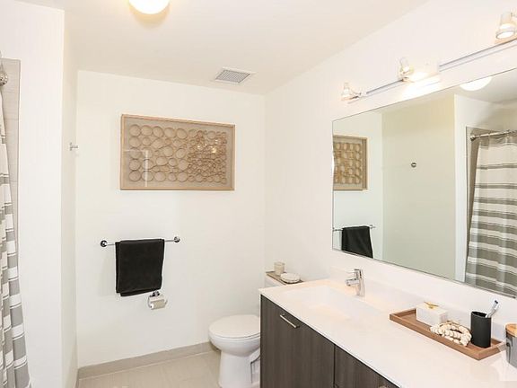 4th image of 1334 S Wabash Ave #1112