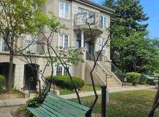 108 Finch Ave W #1A, Toronto, ON M2N6W6