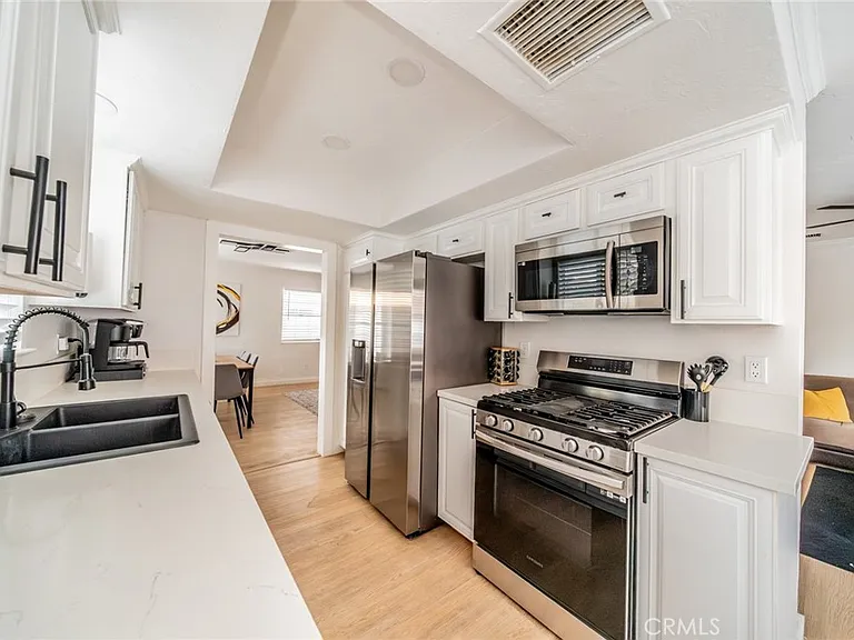 80940 Shenandoah Ave — Photo 2