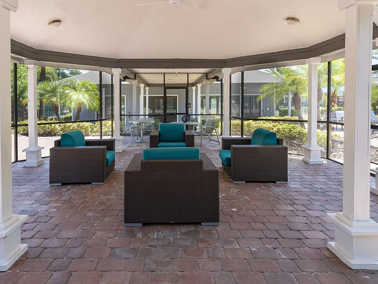 Lakeview at Palm Harbor — Photo 7