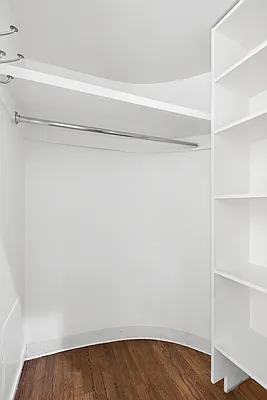 Rented by Akam Sales and Brokerage | media 11