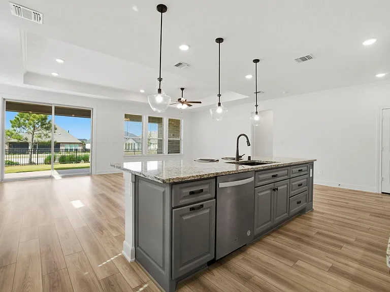 9727 Rockwell Dr — Photo 21