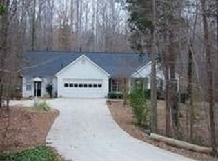 47 Maddox Rd, Acworth, GA 30102