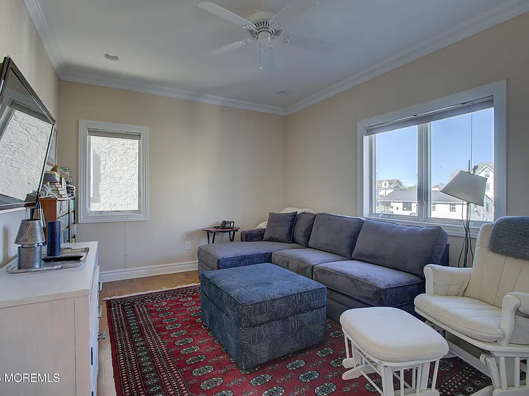 1007 Ocean Ave — Photo 32