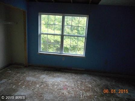 4th image of 609 Tuckahoe Creek Ct