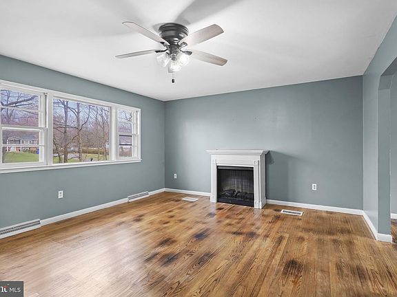 3rd image of 9445 Marshall Corner Rd