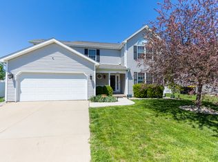 2314 Heather Ridge Dr, Normal, IL 61761