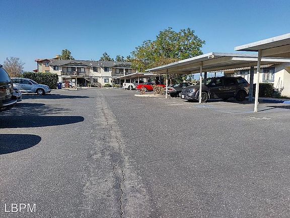 3rd image of 16824 Holly Dr APT 12