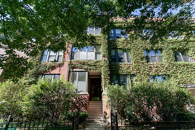 1st image of 4350 N Wolcott Ave APT 3