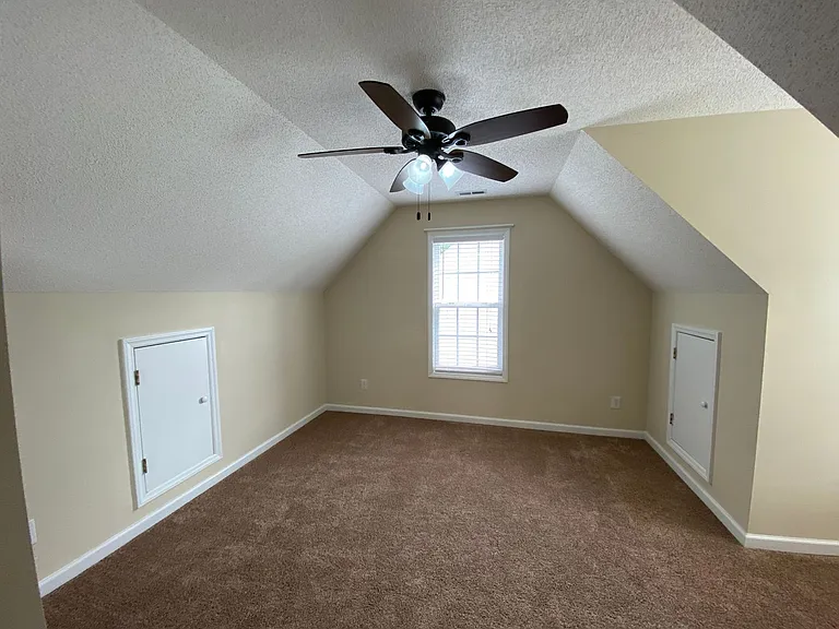 1305 Ujamaa Dr — Photo 17