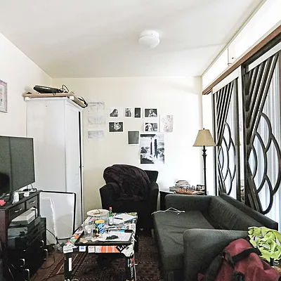 Rented by Nooklyn NYC LLC | media 86